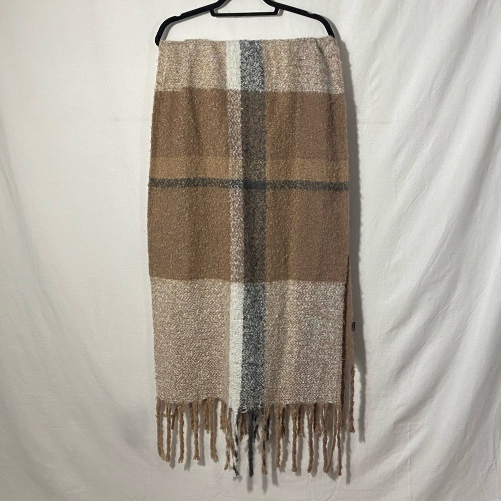 SALE Chunky Knit Khakis Tan Plaid Scarf - Picture 4 of 10